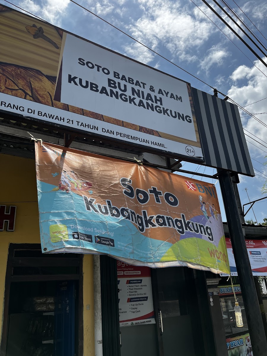 Soto Babat & Ayam Ibu Niah: Rasa Hangat yang Mengobati Hati di Kubangkangkung